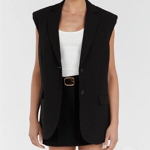 DISSH Rowan Black Sleeveless Blazer